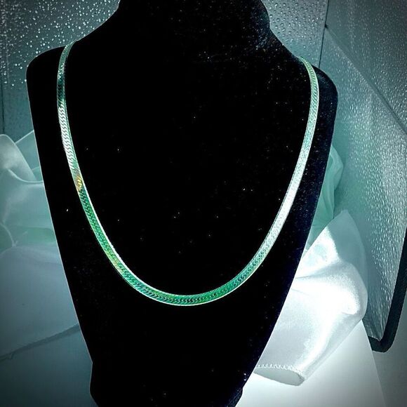 AGA# Striking 28” Sterling 925 Silver Herringbone Necklace - Picture 5 of 12